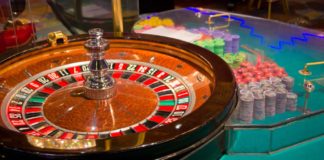 SE SOLICITA AUXILIAR PARA SALON DE JUEGOS CON BUENA ACTITUD