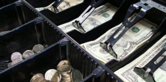 IMPORTANTE EMPRESA SOLICITA CAJERO/A (BUEN SALARIO)