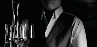 IMPORTANTE EMPRESA GASTRONÓMICA SOLICITA CAMARERO/A