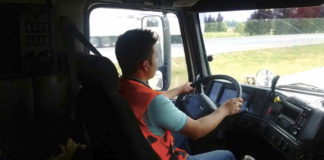 RECONOCIDA EMPRESA REQUIERE CHÓFER PARA JORNADA COMPLETA (TRANSPORTES DE CARGAS)