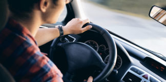 SE SOLICITA CHÓFER DE MÓVIL BANCARIO CON LICENCIA B3 , JORNADA TIEMPO COMPLETO