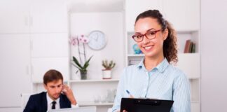 SE SOLICITA ASISTENTE PARA JORNADA COMPLETA, SIN LIMITE DE EDAD