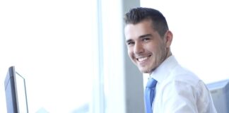 SE REQUIERE VENDEDOR/A PARA RECONOCIDA EMPRESA (TIEMPO COMPLETO)