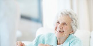 SE INCORPORA CUIDADOR/A DE ADULTO MAYOR URGENTEMENTE