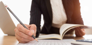 BUSCAMOS AUXILIAR DE CRÉDITOS Y COBROS PARA TIEMPO COMPLETO, TÉCNICO MEDIO CONTABLE CON ESTUDIOS UNIVERSITARIOS AVANZADOS EN EL ÁREA CONTABLE