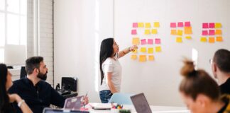 SE BUSCA DISEÑADOR UK PARA CREAR PROTOTIPO DE APLICATIVO, PROFESIONAL CON EXPERIENCIA EN PROYECTOS DE DISEÑO Y EN HERRAMIENTAS COMO INVISION