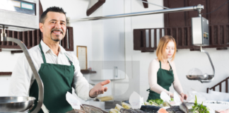BUSCAMOS AUXILIARES DE FRESCOS PARA RECONOCIDO SUPERMERCADO, ATENDER Y PROMOVER LAS VENTAS DEL ÁREA DE CARNES