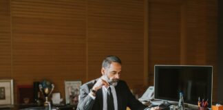 SE SOLICITA ENCARGADO ADMINISTRATIVO PARA SERVICIO AL CLIENTE