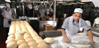 SE BUSCA HORNERO PARA HORNEAR LOS PRODUCTOS DE LA PANADERÍA ACORDE AL PROGRAMA DE PRODUCCIÓN PREESTABLECIDO