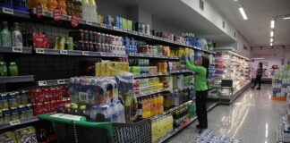 SE REQUIERE AUXILIAR DE TIENDA PARA MANIPULACIÓN DE ALIMENTOS