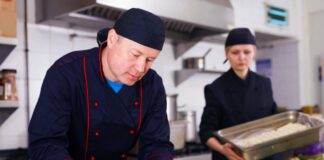 SE SOLICITA AYUDANTE DE COCINA RESPONSABLE PARA RESTAURANTE, NO SE REQUIERE EXPERIENCIA