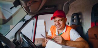 SE SOLICITA CONDUCTOR PARA CARGA, TRASLADO Y DESCARGA DE MERCADERÍA