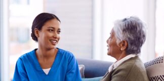 SE SOLICITA CUIDADORA DE ADULTO MAYOR PARA APOYO CON DISTINTAS LABORES EN RESIDENCIA, DISPONIBILIDAD INMEDIATA