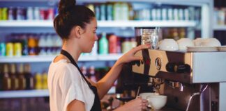 SE REQUIERE DEPENDIENTE DE CAFETERÍA PARA PREPARACIÓN DE BEBIDAS Y SANDWICH