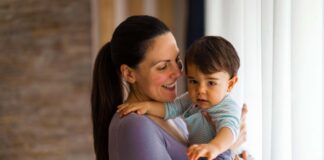 SE REQUIERE NIÑERA PARA CUIDADO DE BEBÉ EN HORAS DE LA MAÑANA HASTA LA TARDE