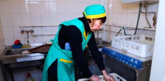 SE REQUIERE PILERO PARA ASEO DE COCINA Y UTENSILIOS EN GENERAL DE RESTAURANTE