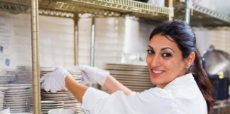 SE REQUIERE LAVAPLATOS PARA ASEO Y ORDEN GENERAL DE UTENSILIOS EN COCINA, DISPONIBILIDAD INMEDIATA