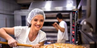SE REQUIERE PIZZERO/A Y AYUDANTE DE COCINA PARA RESTAURANTE (12:00PM A 8:30PM)