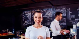 SE SOLICITA AYUDANTE DE CAMARERO/A PARA ATENCIÓN AL CLIENTE EN RESTAURANTE