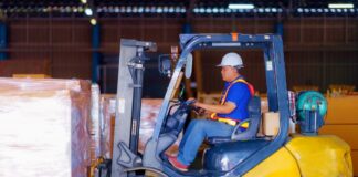 SE SOLICITA MONTACARGUISTA PARA TRASLADO DE MERCADERÍA EN ALMACÉN 6 DÍAS POR SEMANA