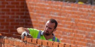 SE SOLICITA TRABAJADOR DE CONSTRUCCIÓN PARA LABORES DE DEMOLICIÓN, CARGA Y DESCARGA DE MATERIALES