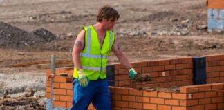 SE SOLICITA ALBAÑIL PARA PROYECTOS GENERALES DE CONSTRUCCIÓN (TIEMPO COMPLETO)