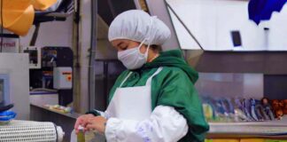 SE REQUIERE EMPACADOR DE ALIMENTOS PARA FÁBRICA, TIEMPO COMPLETO