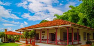 SE REQUIERE TRABAJADOR PARA FINCA CON DISPONIBILIDAD INMEDIATA (TIEMPO COMPLETO)