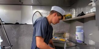 SE SOLICITA LAVAPLATOS PARA ORDEN Y ASEO DE DISTINTAS ÁREAS E IMPLEMENTOS DE COCINA