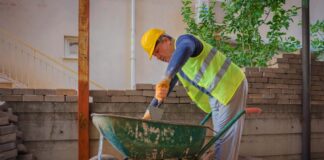 SE SOLICITA TRABAJADOR DE CONSTRUCCIÓN PARA MEZCLA DE MATERIALES Y LABORES DE ALBAÑILERÍA