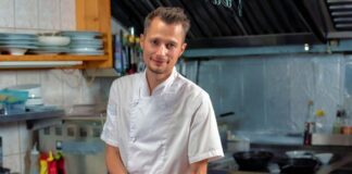 SE SOLICITA AYUDANTE DE COCINA PARA RESTAURANTE, MEDIO TIEMPO Y TIEMPO COMPLETO