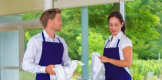 SE SOLICITA CAMAREROS CON DISPONIBILIDAD LOS FINES DE SEMANA