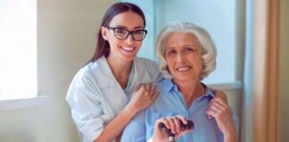 SE SOLICITA CUIDADORA DE ADULTO MAYOR PARA TRABAJAR 2 DÍAS A LA SEMANA