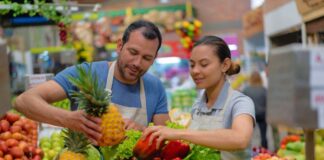 SE SOLICITA GONDOLERO PARA ACOMODO Y CONTROL DE MERCADERÍA EN AUTO MERCADO