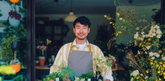 SE SOLICITA JARDINERO CON O SIN EXPERIENCIA PARA MANTENIMIENTO DE PLANTAS Y ATENCIÓN AL CLIENTE