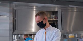 SE SOLICITA LAVAPLATOS PARA ASEO DE COCINA EN JORNADA DE MEDIO TIEMPO