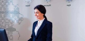 SE REQUIERE RECEPCIONISTA PARA ATENCIÓN AL CLIENTE 5 DÍAS A LA SEMANA (TIEMPO COMPLETO)