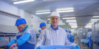 SE REQUIERE CORTADOR DE PESCADO CON DISPONIBILIDAD LOS FINES DE SEMANA (HOMBRE Y/O MUJER)