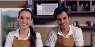 SE SOLICITA PERSONAL PARA RESTAURANTE (SALONEROS, COCINEROS Y CAJEROS)