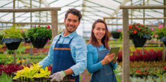 SE SOLICITA OPERARIO PARA VIVERO DE LUNES A SÁBADO (HOMBRE Y/O MUJER)