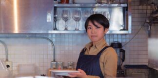 SE REQUIERE FRIEGAPLATOS PARA ASEO DE COCINA EN JORNADA DE MEDIO TIEMPO