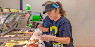 SE REQUIERE PERSONAL PARA ATENCIÓN AL CLIENTE Y PREPARAR SÁNDWICH EN ESTABLECIMIENTO