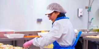 SE REQUIERE OPERARIOS/AS DE PRODUCCIÓN PARA CONTROL DE CALIDAD DE PIZZAS, NO SE REQUIERE EXPERIENCIA