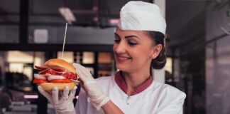 SE REQUIERE COCINERO/A PARA PREPARACIÓN DE COMIDA RÁPIDA, TIEMPO COMPLETO