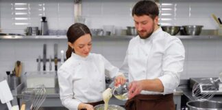 SE SOLICITA COCINERO PARA TRABAJAR EN JORNADA DE MEDIO TIEMPO