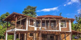 SE REQUIERE PEÓN DE FINCA PARA MANTENIMIENTO, CUIDO Y ASEO GENERAL (TIEMPO COMPLETO)