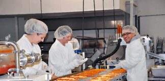 SE SOLICITA OPERARIOS DE PRODUCCIÓN DE PIZZAS Y EMBUTIDOS (CON O SIN EXPERIENCIA)