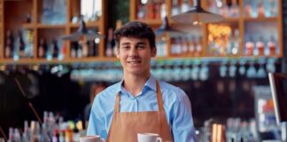 SE REQUIERE AYUDANTE DE CAMARERO PARA ATENCIÓN AL CLIENTE 5 DÍAS A LA SEMANA, NO SE REQUIERE EXPERIENCIA