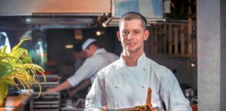 SE REQUIERE COCINERO DE TIEMPO COMPLETO Y MEDIO TIEMPO (CON O SIN EXPERIENCIA)