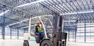 SE REQUIERE MONTACARGUISTA CON O SIN EXPERIENCIA PARA CARGA Y DESCARGA DE MERCADERÍA (4 DÍAS POR SEMANA)
